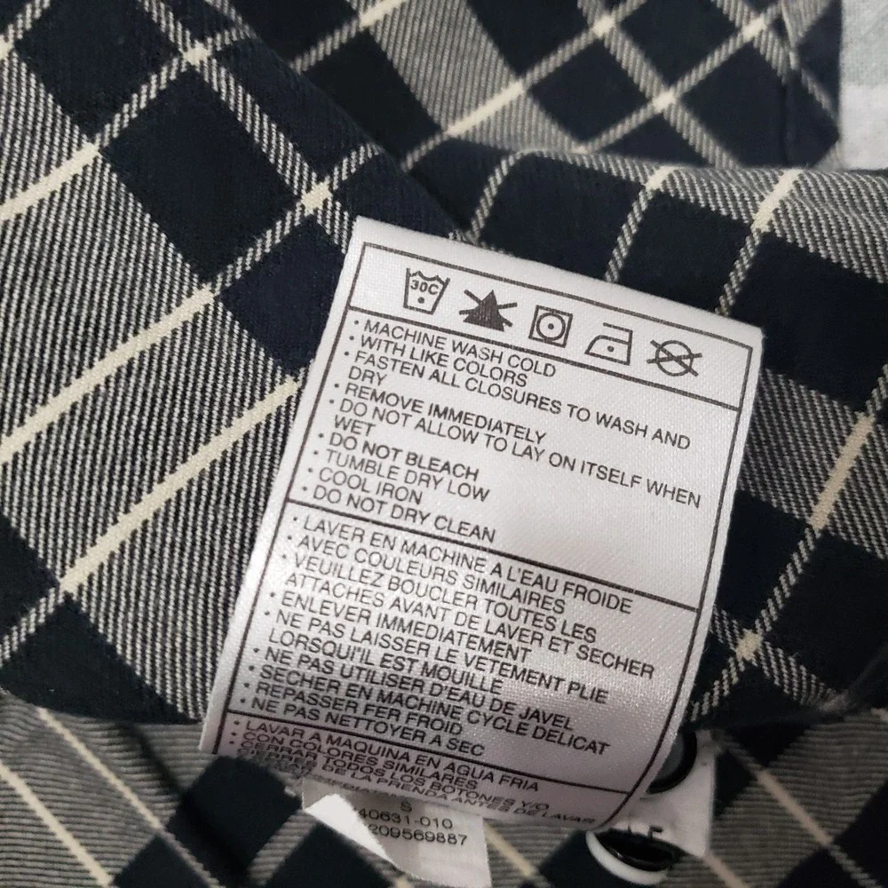 Nike SB Shirt Mens Small Gray Pockets Pearl Snap‎ Long Sleeve Stripped